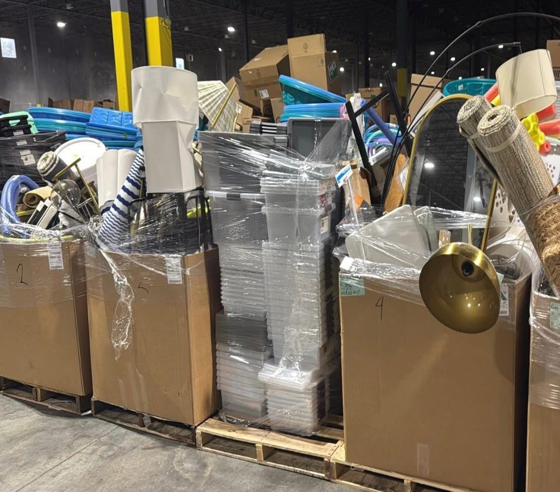 Target Bargain Load Truckload 7 Target Schnäppchen-Lastwagenladung